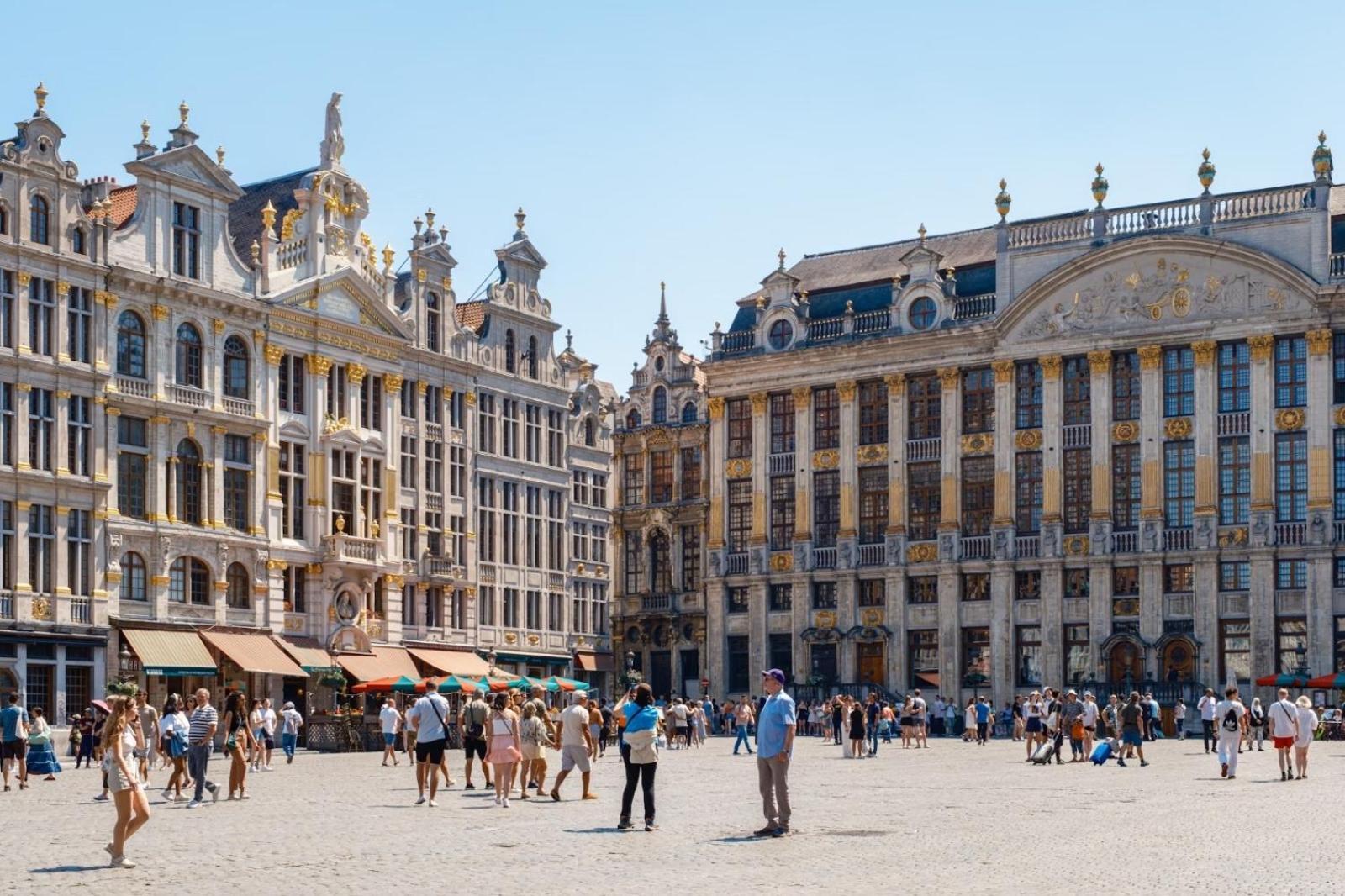 Golden Pearl In Centre Of Brussels Apartamento Exterior foto
